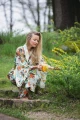 Kimono długie Sunset Meadow z ozdobnym oliwkowym pasem